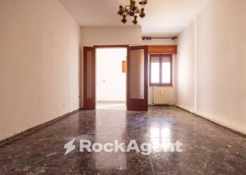 Cucina - Appartamento via degli Svevi, 92, Catanzaro - foto 12