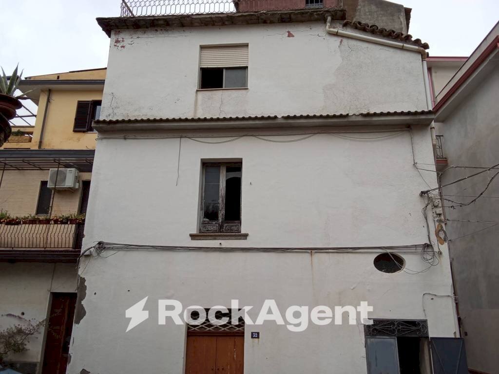 Facciata - Casa indipendente traversa Marconi, Martone - foto 1