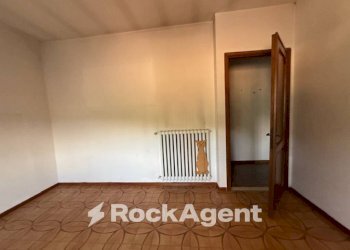 Camera da letto - Appartamento via Puccini, Solignano - foto 9