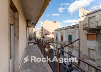 Balcone - Bilocale via Gaetano Donizetti, 81, Catania - foto 14