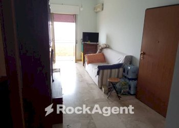 Camera da letto - Appartamento strada Statale 106 Jonica, Siderno - foto 3