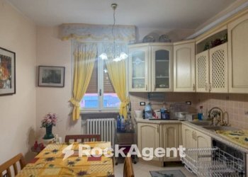 Cucina - Villa via Giuseppe Mazzini, Cadelbosco di Sopra - foto 2