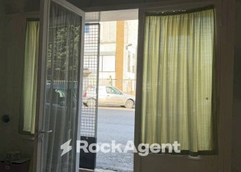 Interno palazzo - Magazzino via Verona, Parma - foto 6