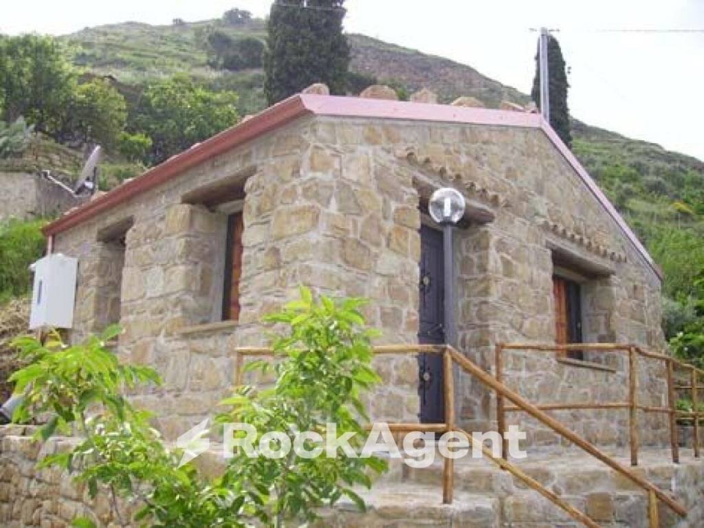 Facciata - Rustico contrada Pantano, Reitano - foto 1