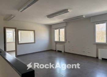 Ufficio - Office largo Remo Coen, Parma - photo 20