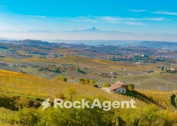 Vista - Casa indipendente via Circonvallazione, 19, Castiglione Tinella - foto 31