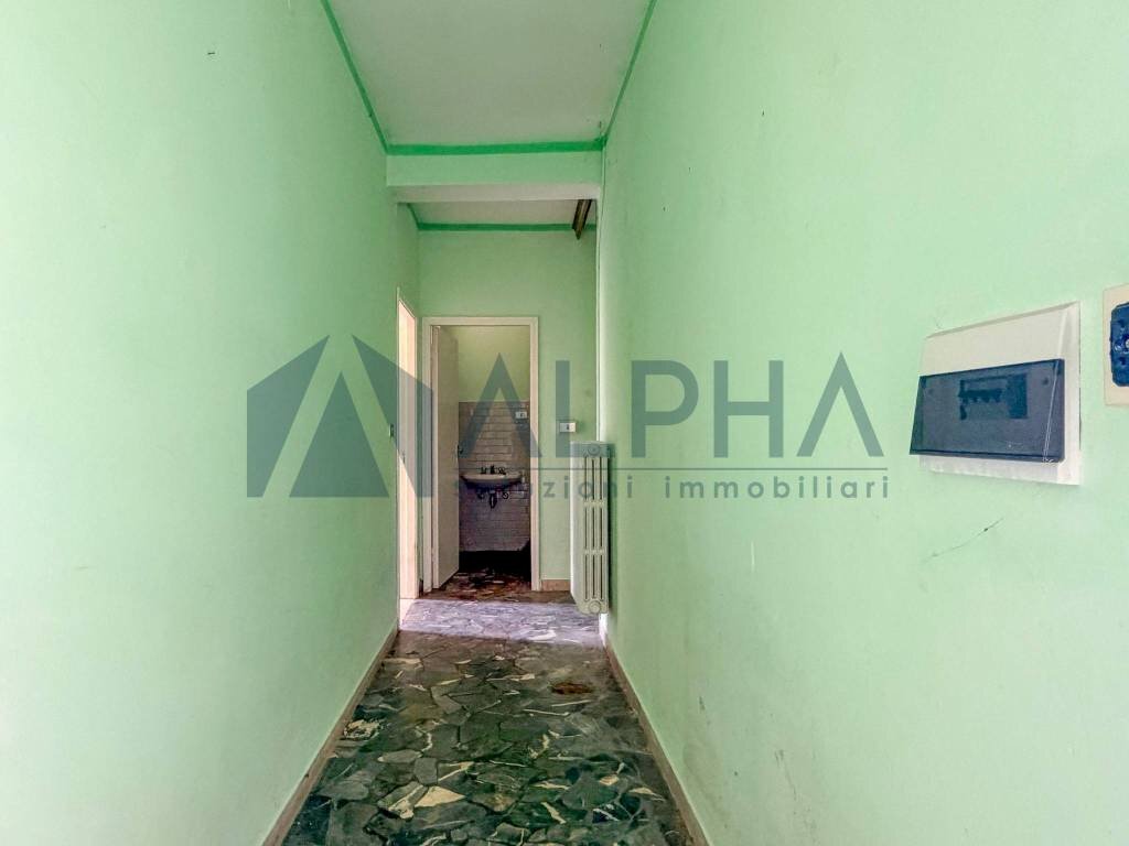 Corridoio - Appartamento via Giuseppe Garibaldi, Dovadola - foto 3