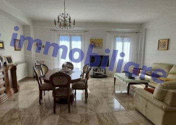 Salone - Casa indipendente corso dei Mille, Alcamo - foto 11