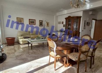 Salone - Casa indipendente corso dei Mille, Alcamo - foto 3