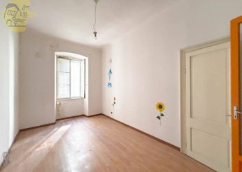 Camera da letto - Stabile - Palazzo via del Lazzaretto Vecchio, 3, Trieste - foto 10