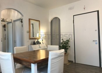 Ingresso - angolo cottura - soggiorno.jpg - Trilocale Bassano del Grappa - foto 1