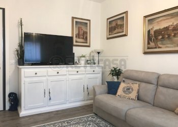 Ingresso - angolo cottura - soggiorno 4.jpg - Trilocale Bassano del Grappa - foto 4