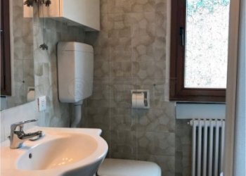 Bagno.jpg - Trilocale Bassano del Grappa - foto 15