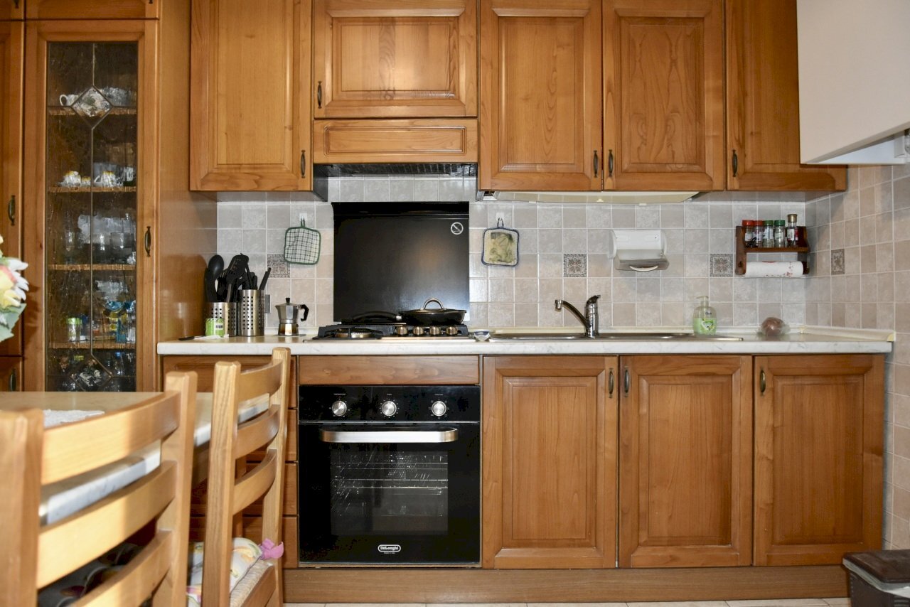 cucina - Quadrilocale Via R. Rubini 5, Galliera - foto 3