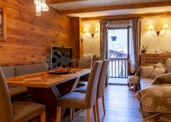 AFFITTO COURMAYEUR - SOGGIORNO E ZONA PRANZO - Appartamento Courmayeur - foto 2