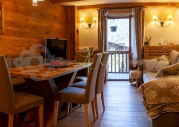 AFFITTO COURMAYEUR - SOGGIORNO E ZONA PRANZO - Appartamento Courmayeur - foto 3