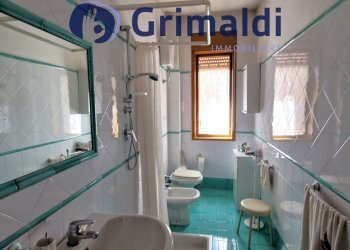 102.jpg - Apartment Via Giuseppe Orsi 6, Napoli (neighborhood Arenella) - photo 17