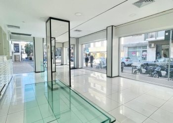 WhatsApp Image 2026-04-07 at 18.17.28 (5)_risultat - Commercial Premises Via M. Renato Imbriani 57, Lecce - photo 15