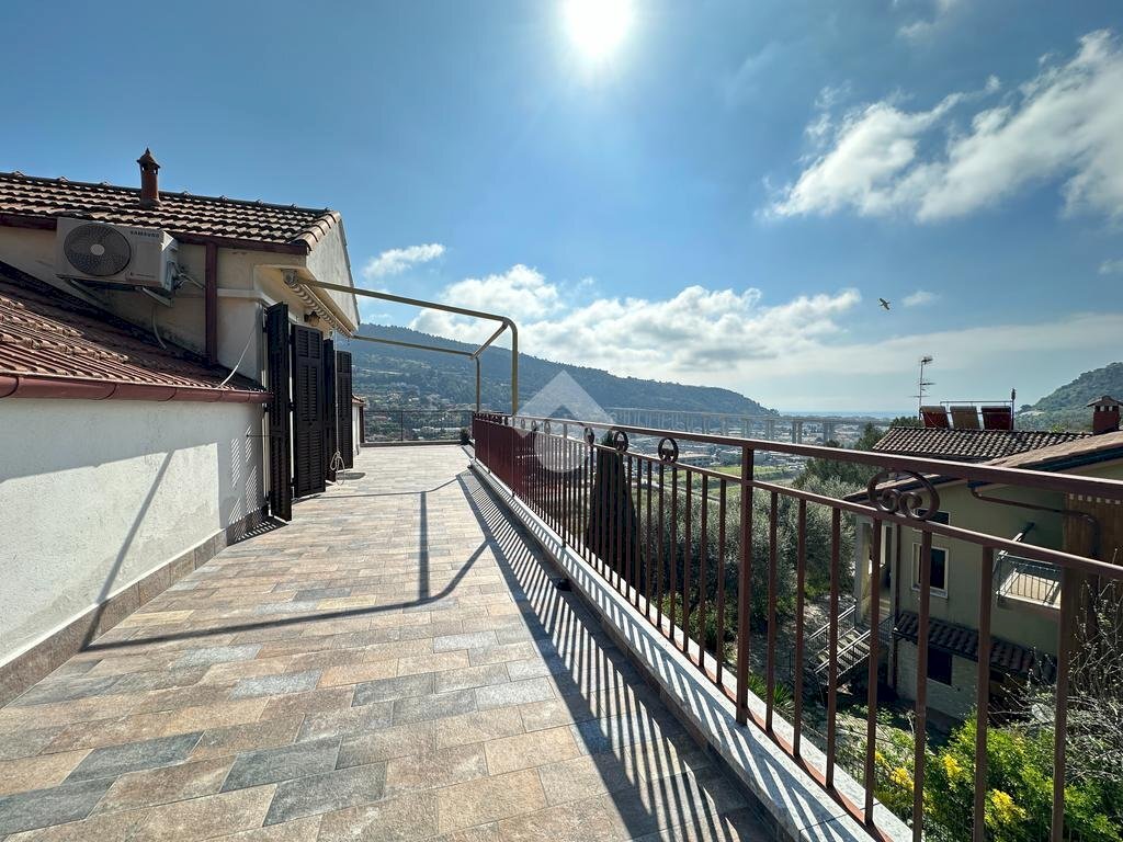 Bilocale Str. degli Olandesi, Camporosso - foto 1