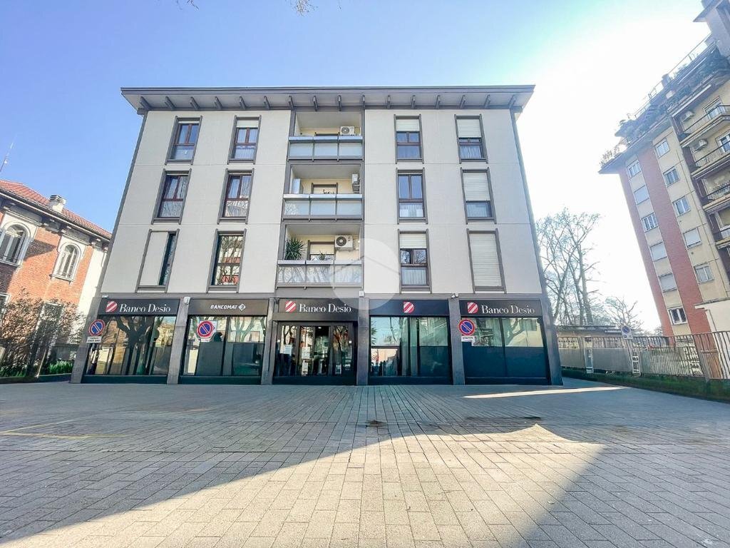 Three-room apartment Viale G. Matteotti, Cusano Milanino - photo 1