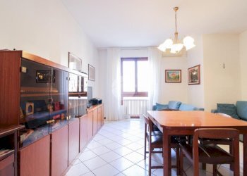 Three-room apartment Viale G. Matteotti, Cusano Milanino - photo 3