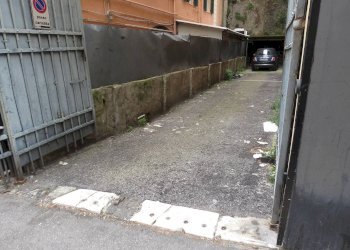 Magazzino Via Caffaro, 40, Genova (zona Castelletto) - foto 1
