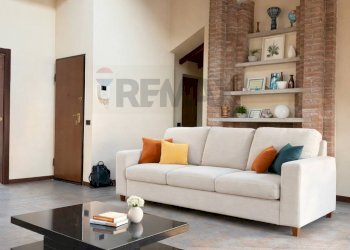Soggiorno - Three-room apartment VIA LEOPARDI
 
18, Cameri - photo 1