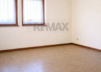 Stanza vuota - Three-room apartment VIA LEOPARDI
 
18, Cameri - photo 14