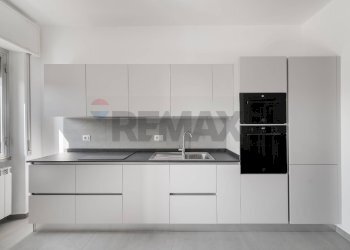 Cucina - Three-room apartment piazza 4 novembre
29, Sesto San Giovanni - photo 4