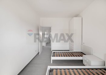 Camera / camera da letto - Three-room apartment piazza 4 novembre
29, Sesto San Giovanni - photo 21