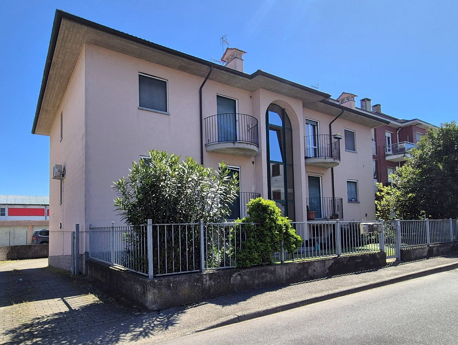 Foto 1 - Trilocale Via Leopardi
 
2, Belgioioso - foto 1