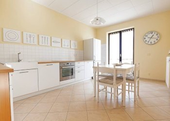 Cucina - Casa indipendente strada Fenogli Castellaro, 2, Villanova Mondovì - foto 7