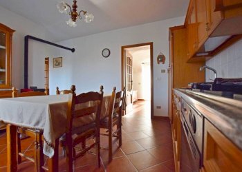 Cucina - Casa indipendente strada Fenogli Castellaro, 2, Villanova Mondovì - foto 15