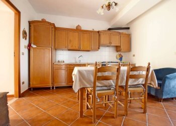 Cucina - Casa indipendente strada Fenogli Castellaro, 2, Villanova Mondovì - foto 16