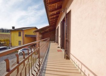 Balcone - Casa indipendente strada Fenogli Castellaro, 2, Villanova Mondovì - foto 35
