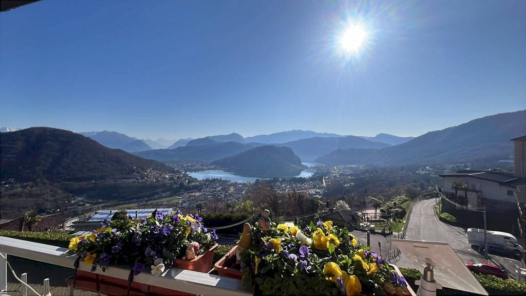 Vista - Bilocale via Lucio Lecchi, Cadegliano-Viconago - foto 1