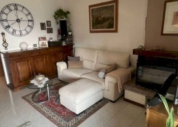 Salone - Bilocale via Lucio Lecchi, Cadegliano-Viconago - foto 14