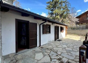 Facciata - Trilocale via Montenero, Bardonecchia - foto 1