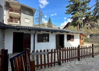 Giardino - Trilocale via Montenero, Bardonecchia - foto 2