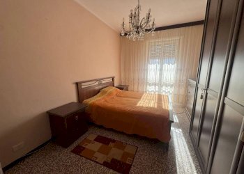 Camera da letto - Trilocale via Montello, 47, Venaria Reale - foto 5