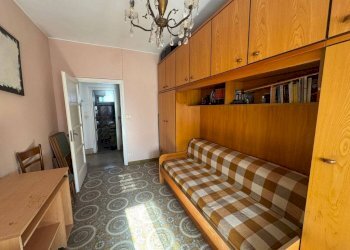 Camera da letto - Trilocale via Montello, 47, Venaria Reale - foto 9