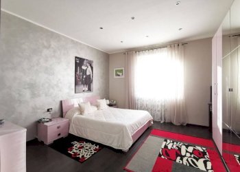 Camera da letto - Appartamento strada Madonna, 12, Druento - foto 12