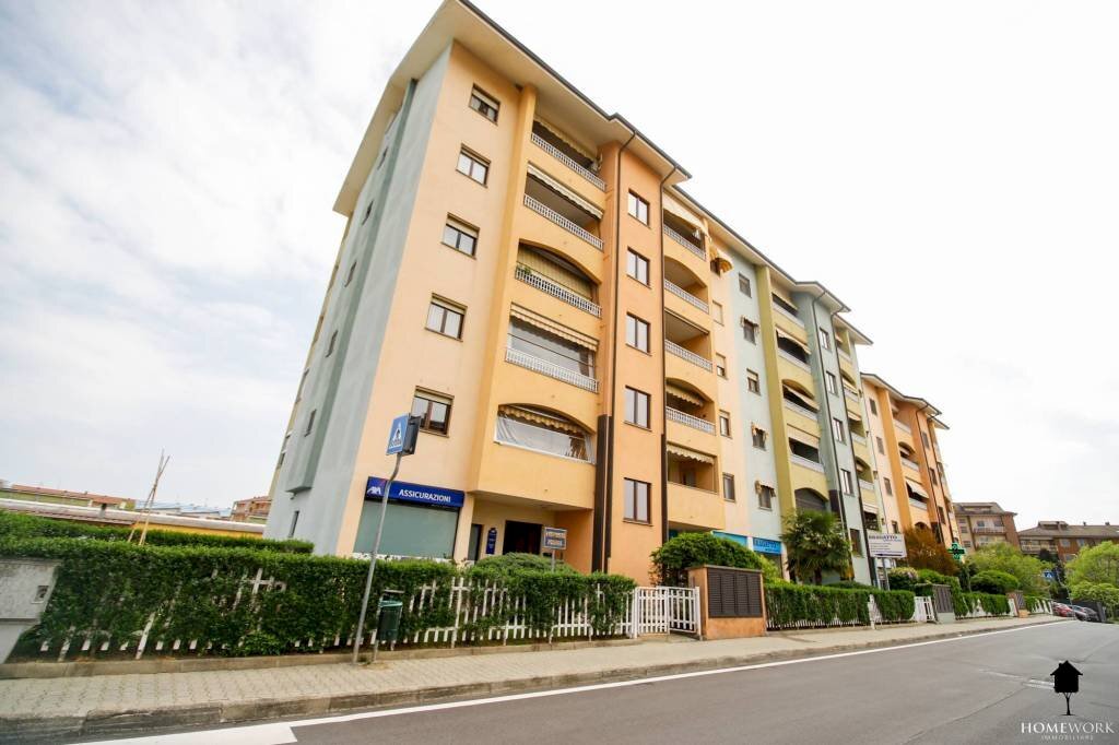 Facciata - Apartment via Alcide De Gasperi, 172, Chivasso - photo 1