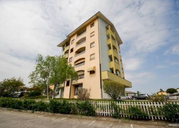 Facciata - Appartamento via Alcide De Gasperi, 172, Chivasso - foto 3