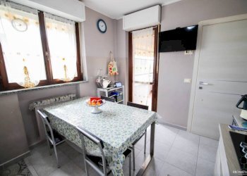 Cucina - Appartamento via Alcide De Gasperi, 172, Chivasso - foto 10