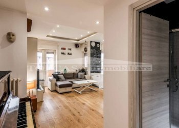 Salone - Quadrilocale viale Prospero Colonna, 32, Roma - foto 6