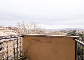 Balcone - Four-room apartment viale Prospero Colonna, 32, Roma - photo 28