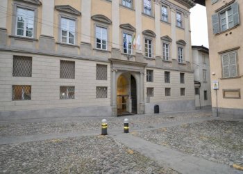 Zona - Two-room apartment piazzetta Guido Zavadini, Bergamo (neighborhood Città Alta) - photo 1