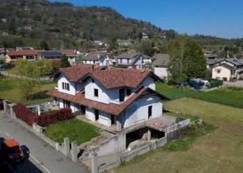 Facciata - Villa via Giosuè Gianavello, 57, Luserna San Giovanni - foto 1