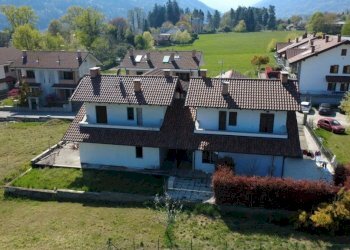 Facciata - Villa via Giosuè Gianavello, 57, Luserna San Giovanni - foto 10